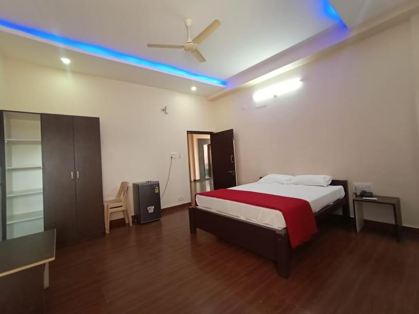 Ss Lodge Devanahalli Εξωτερικό φωτογραφία